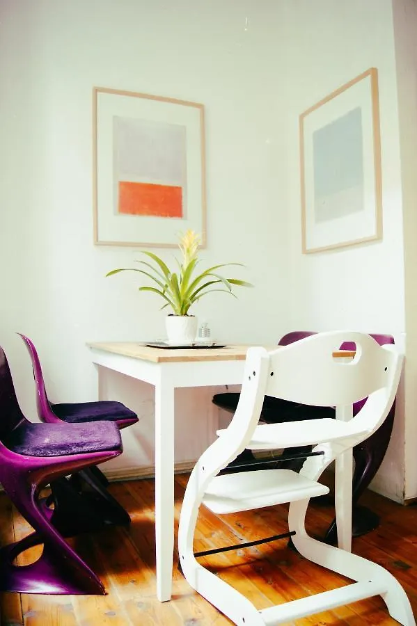 Minimal Room In A Family Home Berlin 0*,
